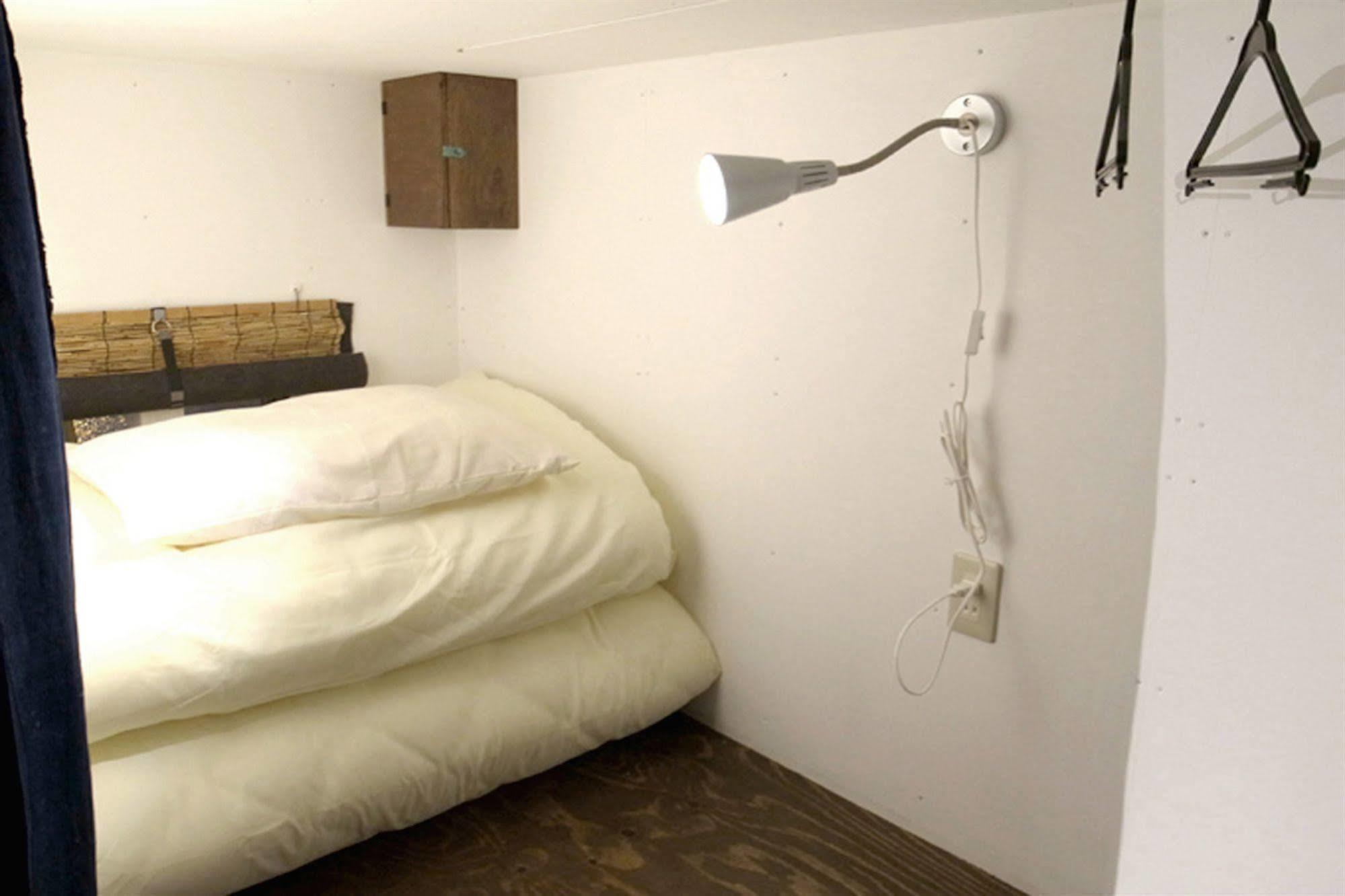 Tokyo Hutte Hostel Buitenkant foto